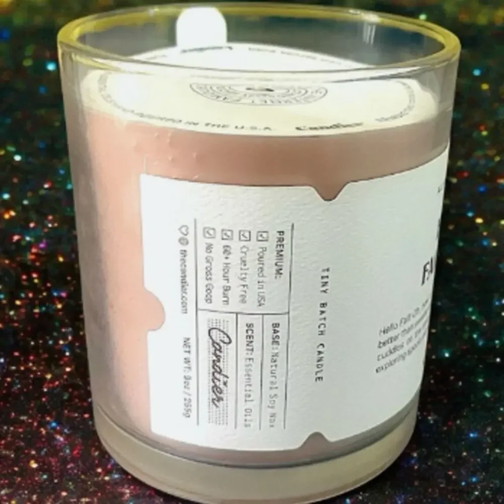 Ryan Porter Candier Happy Falladays Natural Soy Candle 9 oz NWOB
